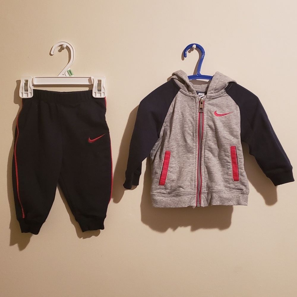 Nike boys sweatsuit